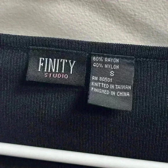 Y2K Finity Embroidered Beaded Sequin Floral Front Clasp Sweater – Women’s S - Picture 8 of 15